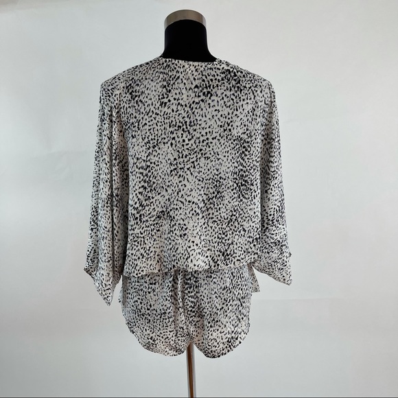 LWhite Leopard Print Romper - Picture 4 of 7